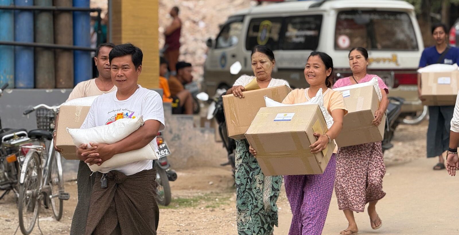 Aktuelles – LandsAid Hilfsgüterverteilungen in Myanmar