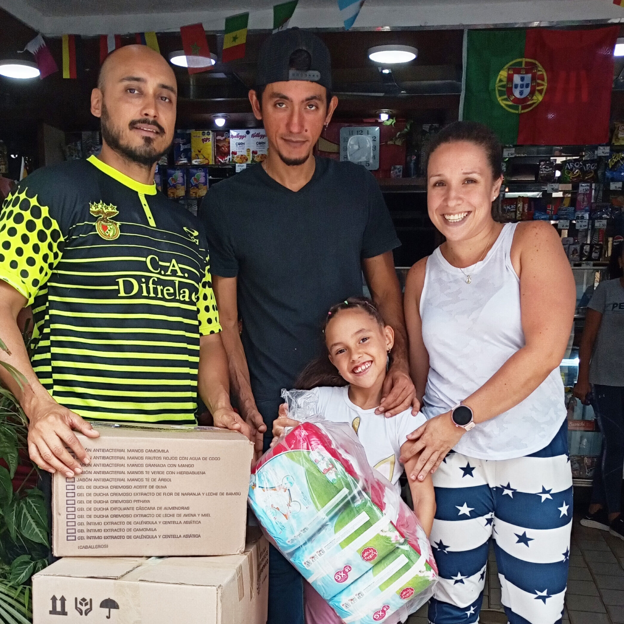 LandsAid_LasComaes_Visiones_Venezuela_Hilfsgüter_geschnitten_heller
