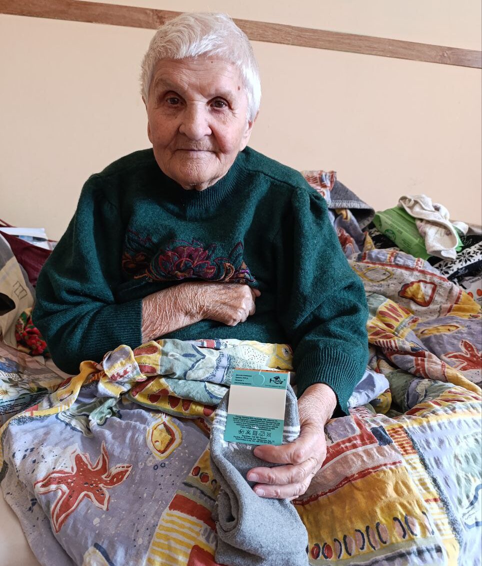 LandsAid_Save Ukraine_temporäre Unterkünfte und Betreuung_warme Socken